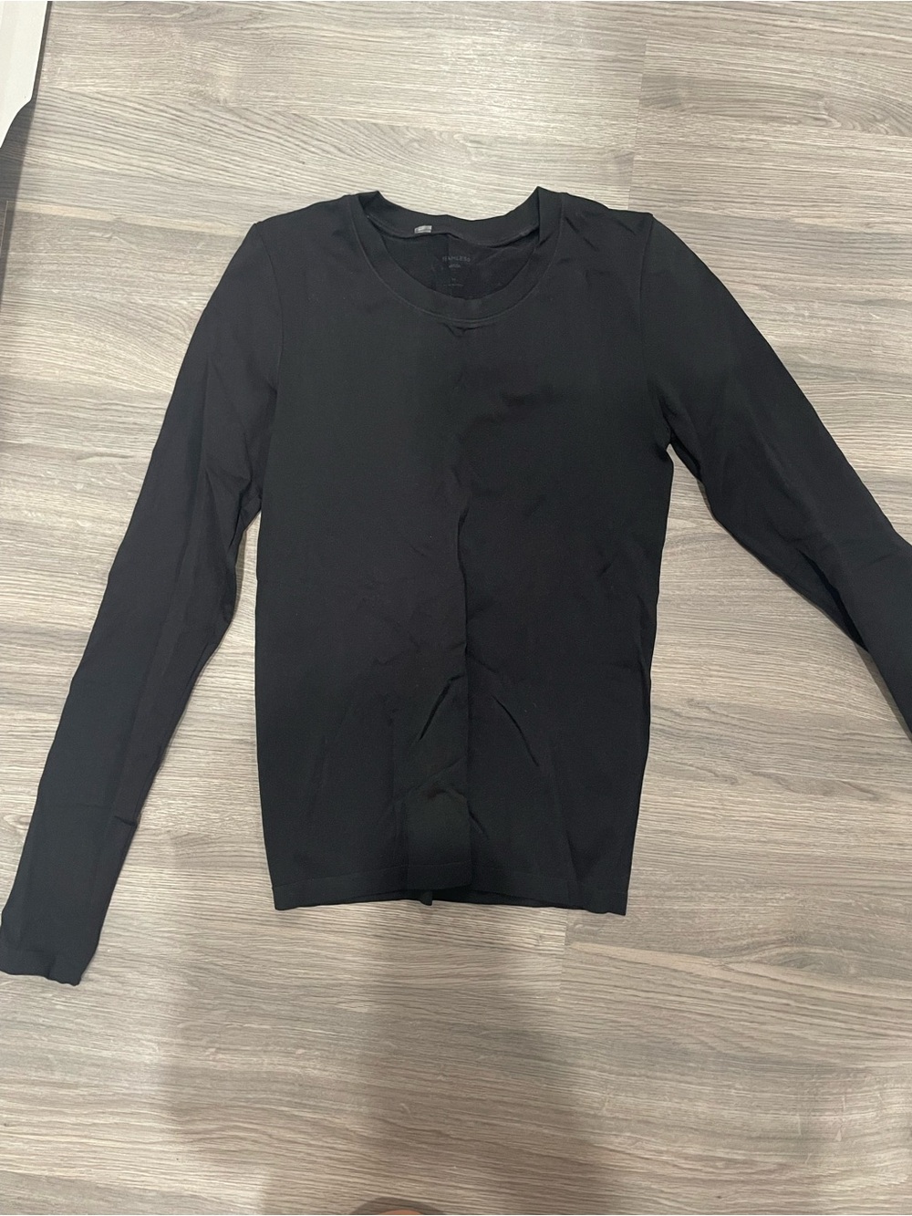 Aritzia Black Seamless Long sleeve